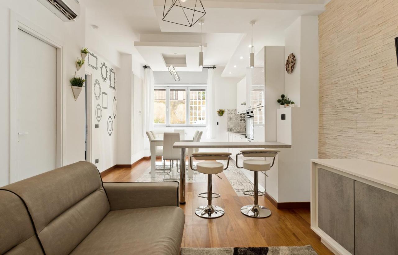 3 Bed Modern Flat - 15 Minutes Walk To Colosseum โรม ภายนอก รูปภาพ