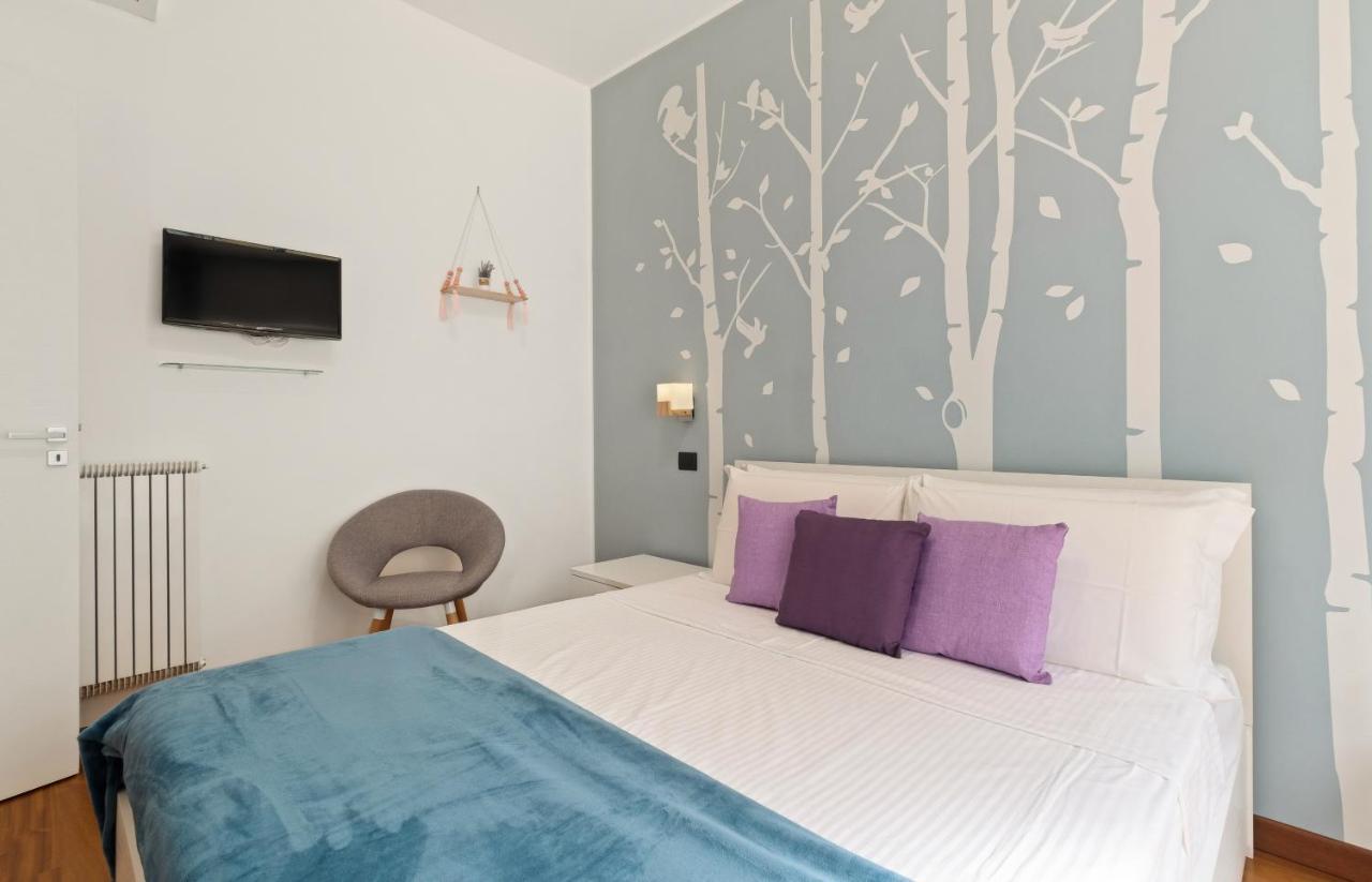 3 Bed Modern Flat - 15 Minutes Walk To Colosseum โรม ภายนอก รูปภาพ