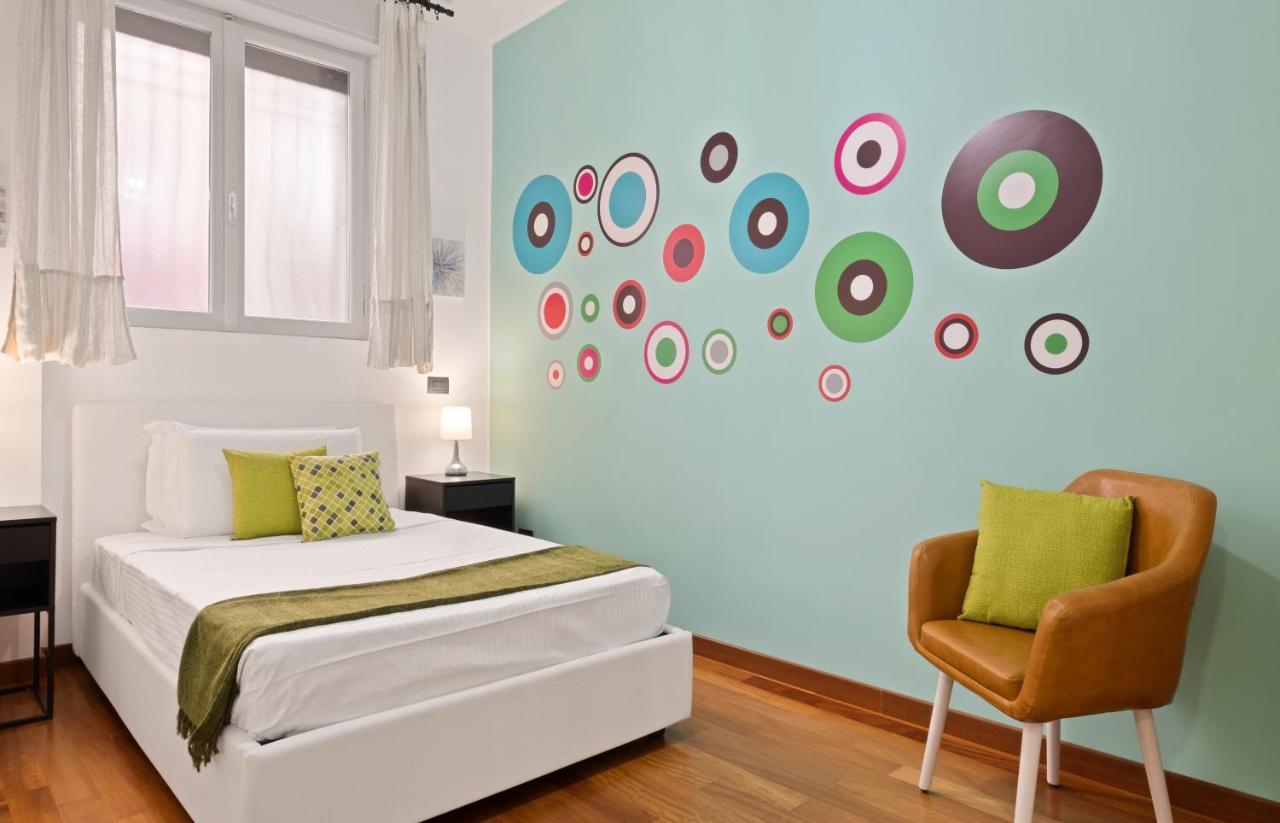 3 Bed Modern Flat - 15 Minutes Walk To Colosseum โรม ภายนอก รูปภาพ