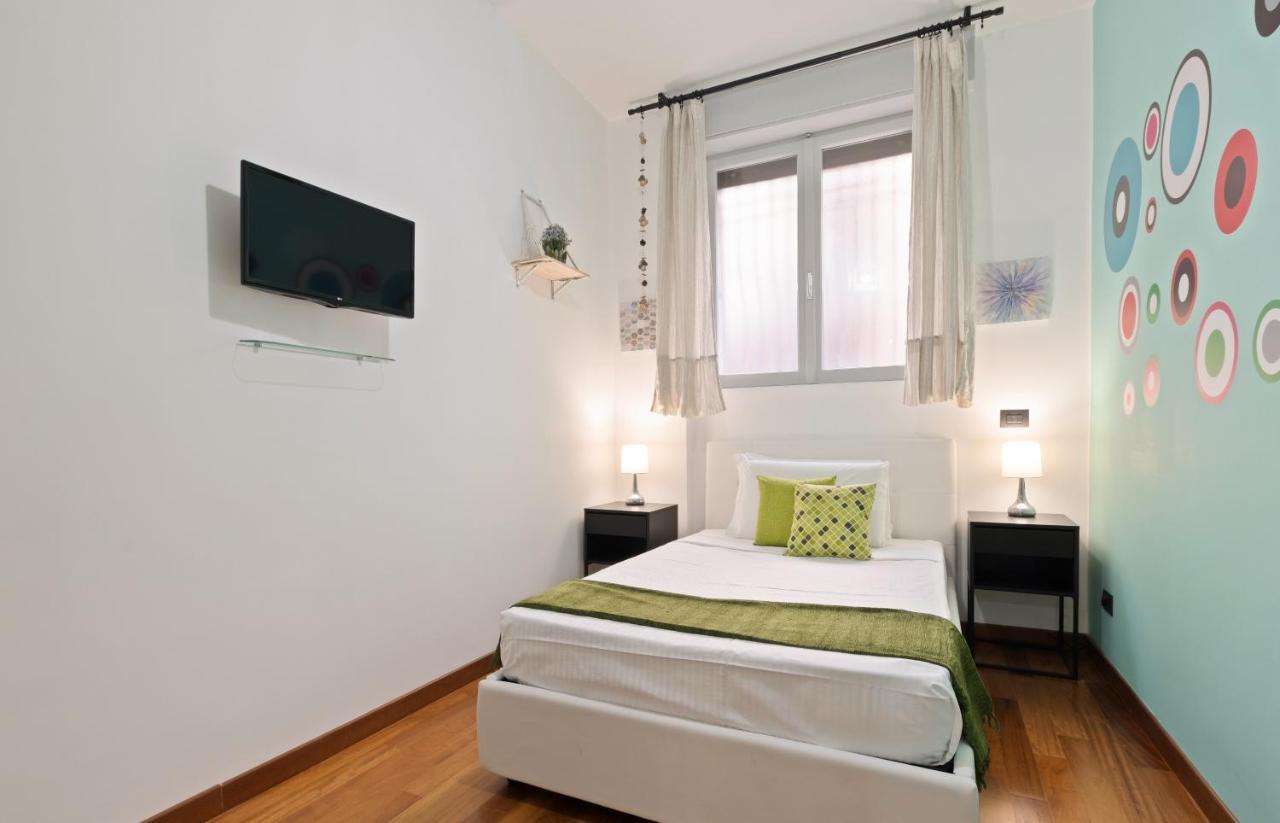 3 Bed Modern Flat - 15 Minutes Walk To Colosseum โรม ภายนอก รูปภาพ