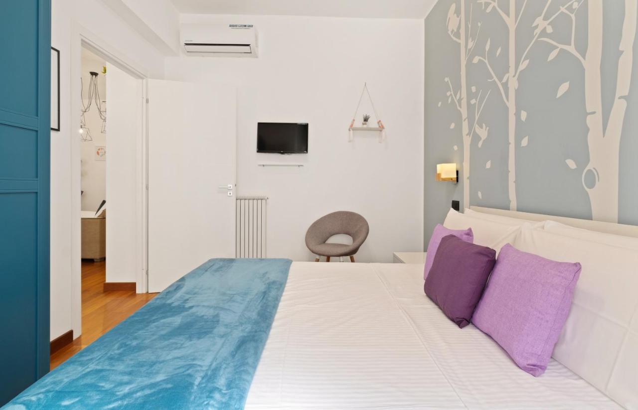 3 Bed Modern Flat - 15 Minutes Walk To Colosseum โรม ภายนอก รูปภาพ